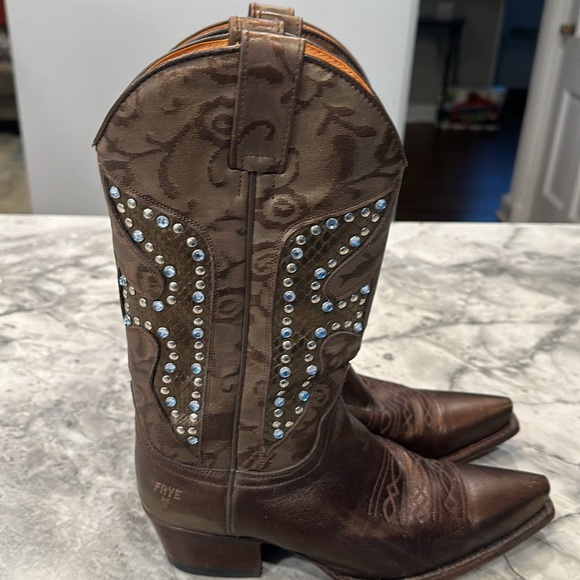 Metallic brown studded embossed frye boots - Picture 3 of 9
